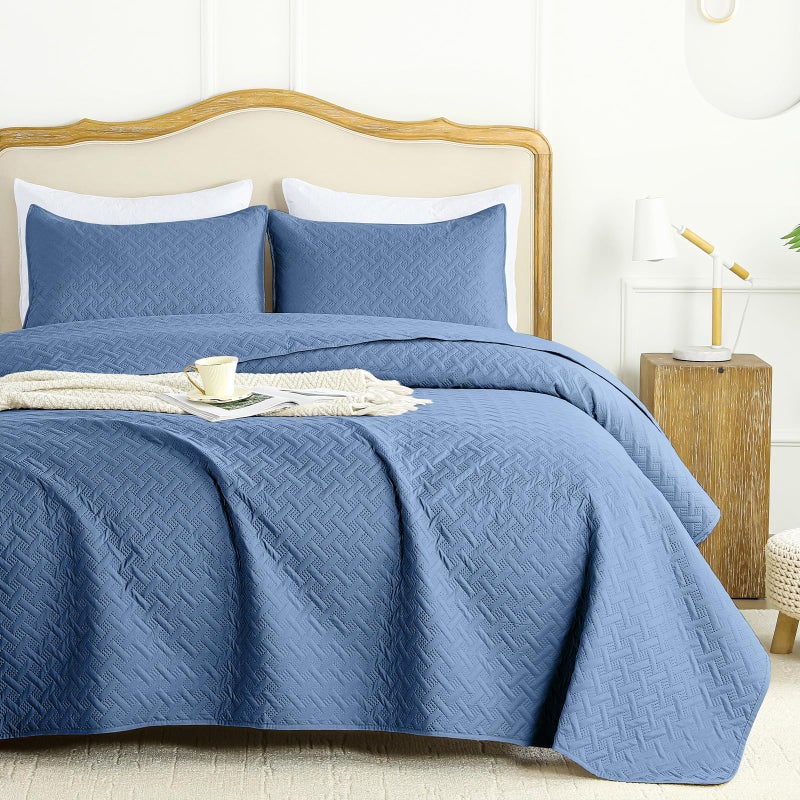 FLYMME Bluish Grey Full/Queen Quilt Bedspreads  Modern Style Geometric Weave Stripe Pattern 3 Pieces Lightweight Bedding Sets  Microfiber Quilted Comforter Coverlet for All Season (1 Quilt  2 Shams) - Image 1