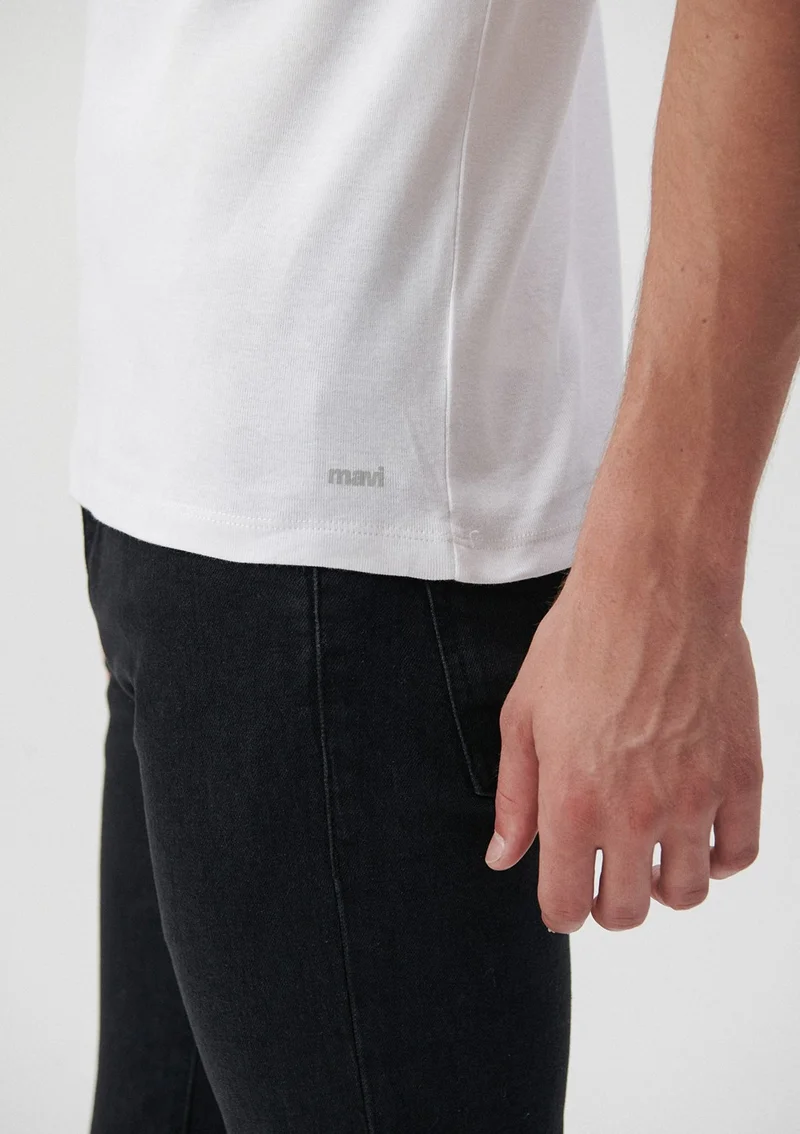 مافي Blue Men's White Basic T-Shirt 063747-620