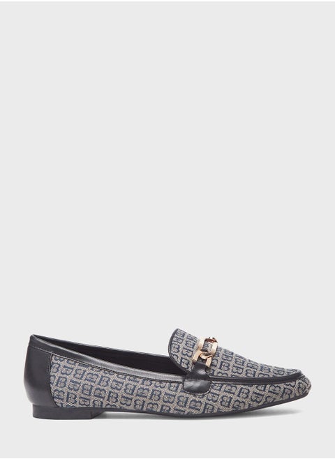 Essential Flat Moccasins