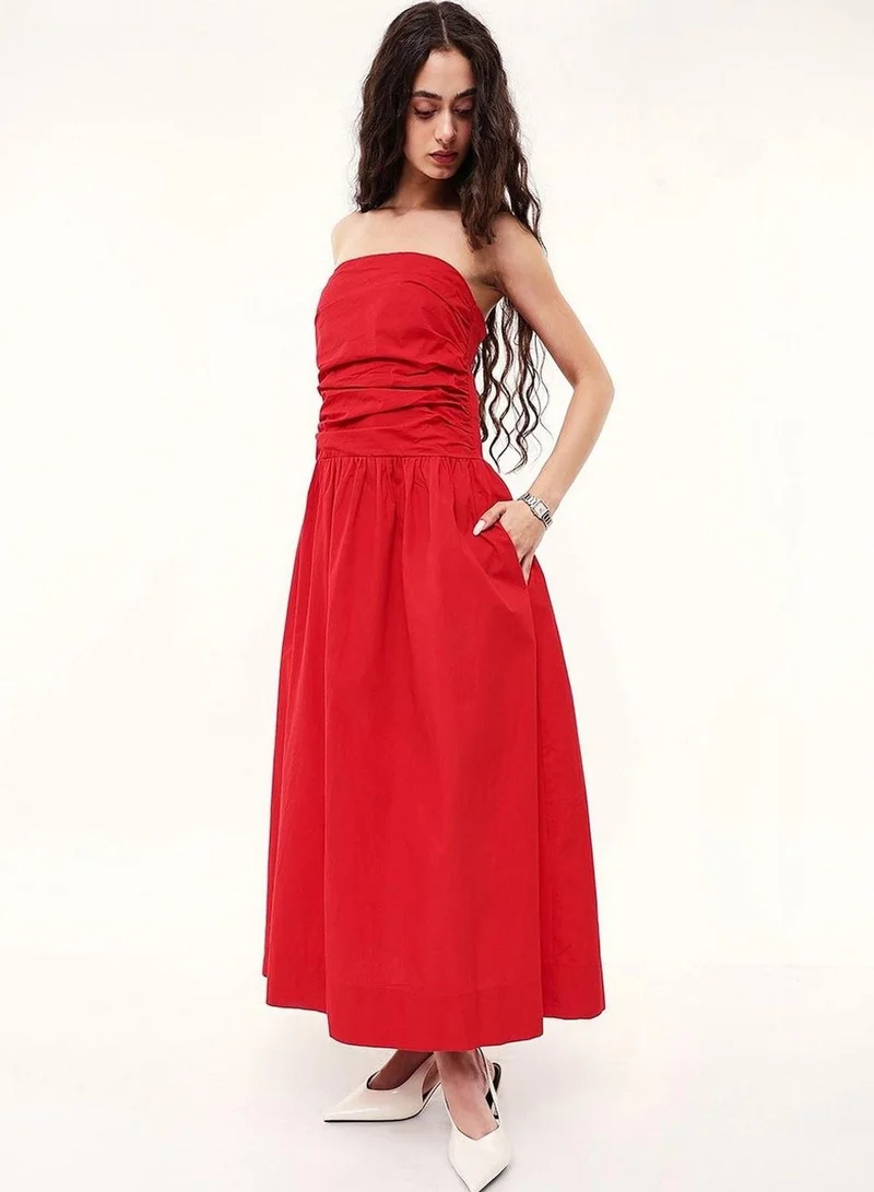 دينيس لينغو Women Red 100% Cotton Solid Midi Shift Fit And Flared Dress