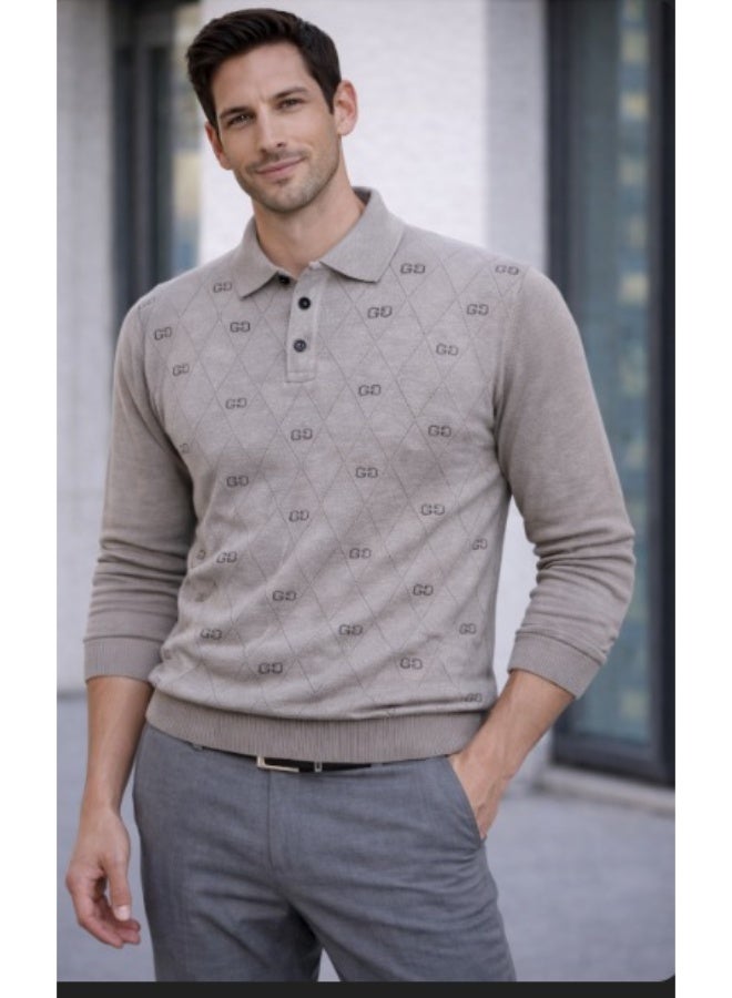 Men's long-sleeved sweater. - Image 1