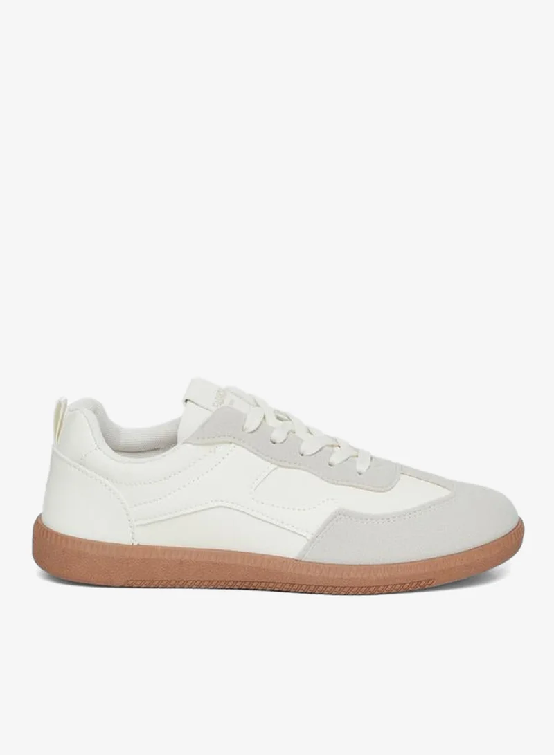 ستايلي اكتيف حذاء سنيكرز بأربطة للإغلاق