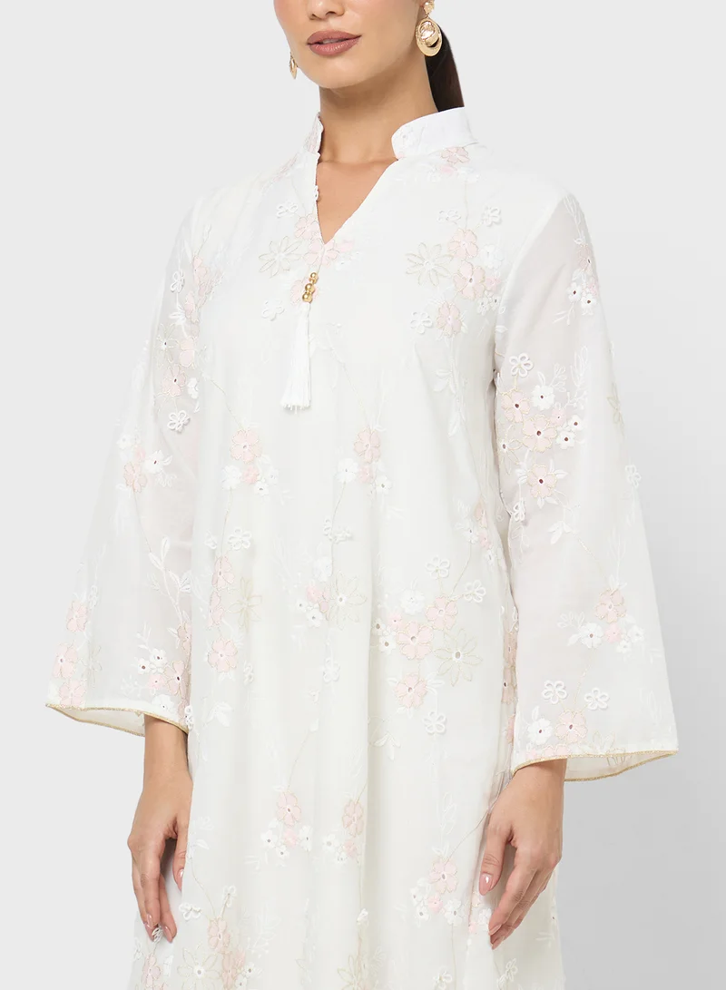 Khizana Embroidered Jalabiya