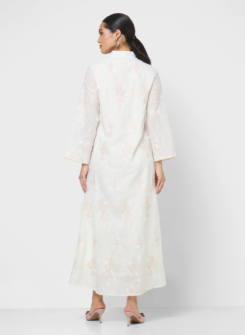 خزانة جلابية مطرزة - Image 2