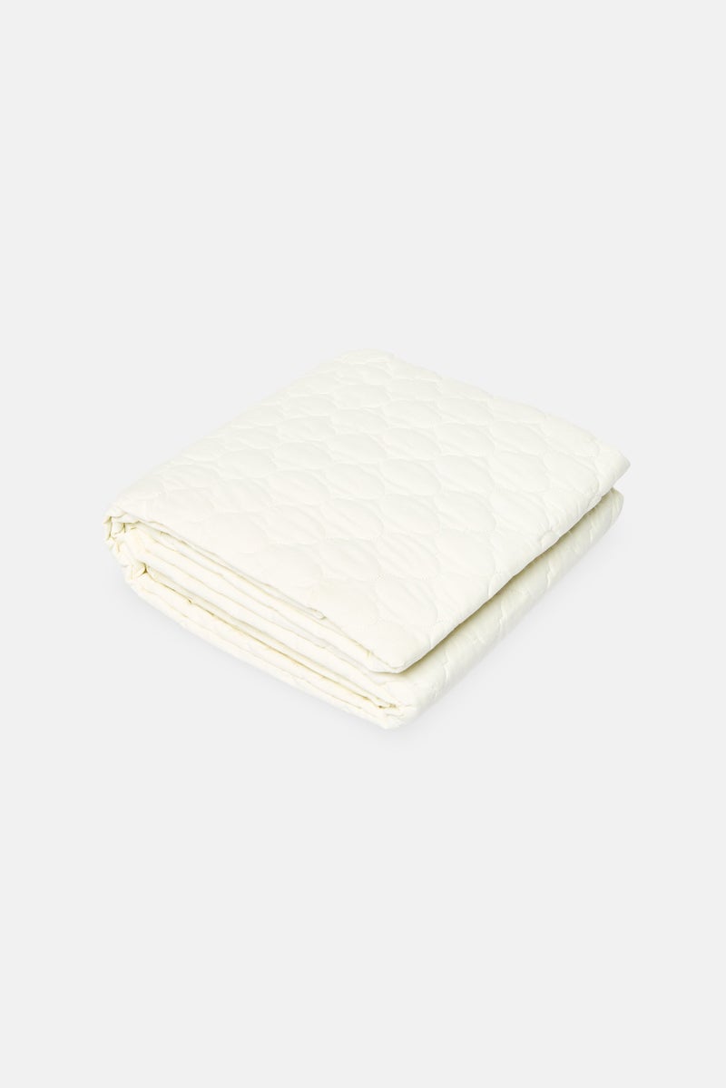 Nanette lepore 3 Pieces King Quilted Bedspread With Pillow Case Set, Ivory  - Image 3