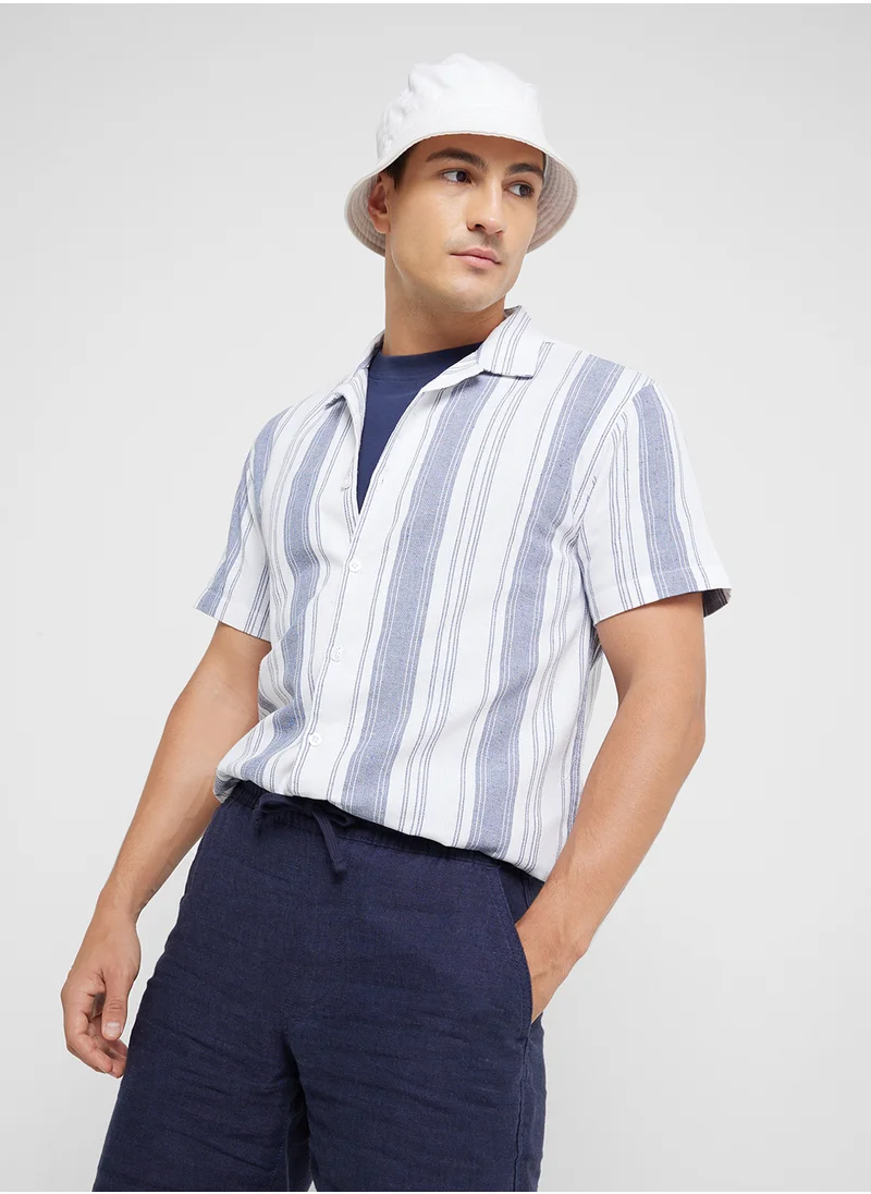 ريبلز مع نمشي MEN'S OVERSIZED SHIRT