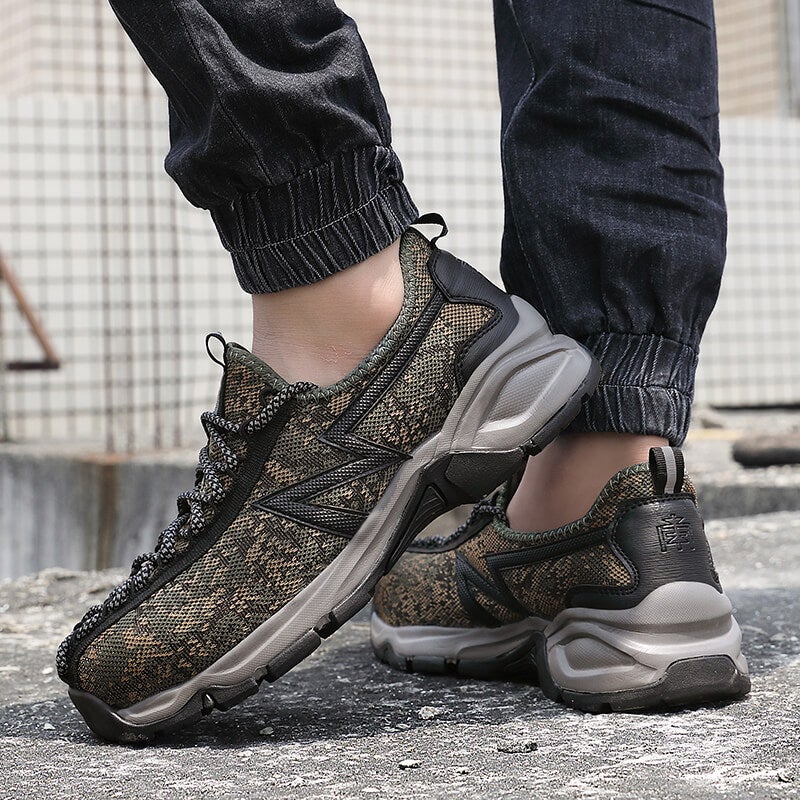 2025 Cross-Border New Men's Large Size Outdoor Hiking and Mountaineering Shoes Anti-Impact Labor Protection Shoes Soft Safety Sports Shoes - Image 1
