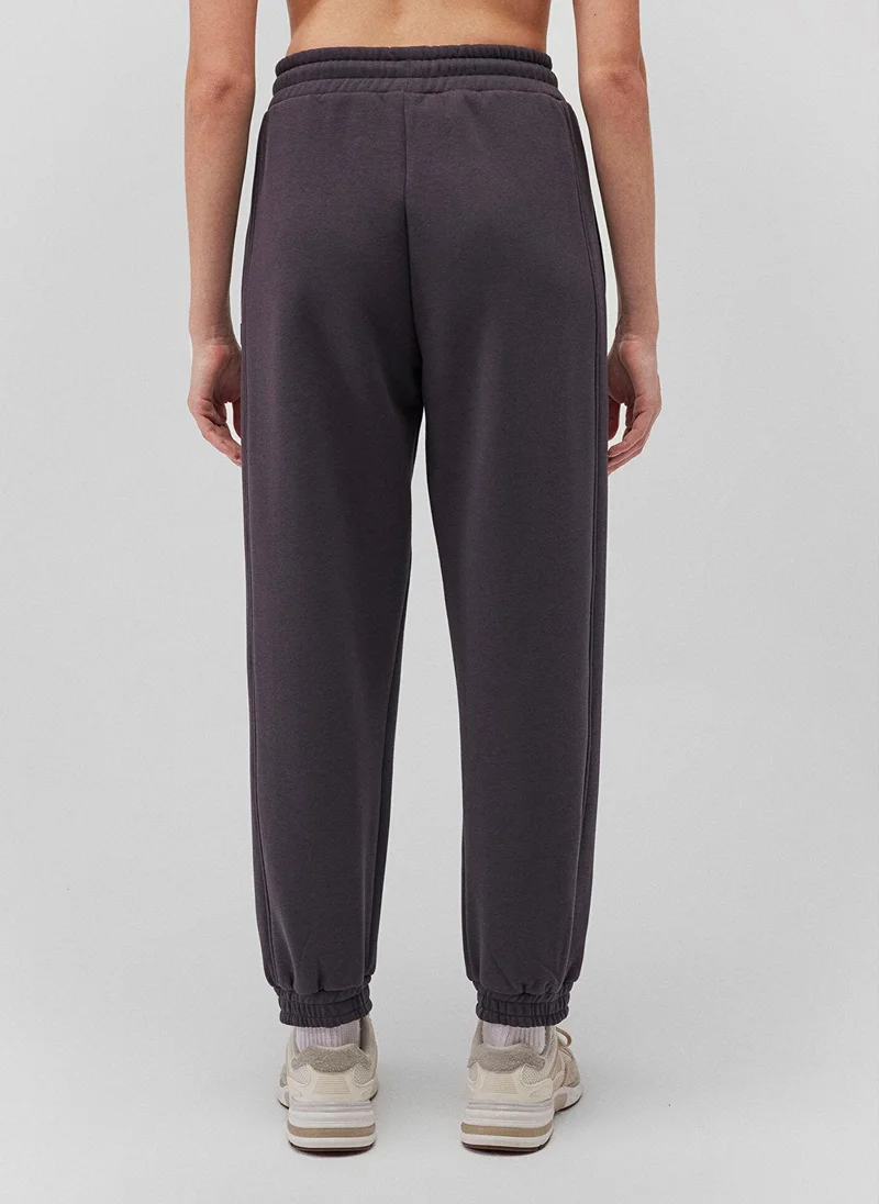 مافي بنطلون رياضي رمادي أساسي