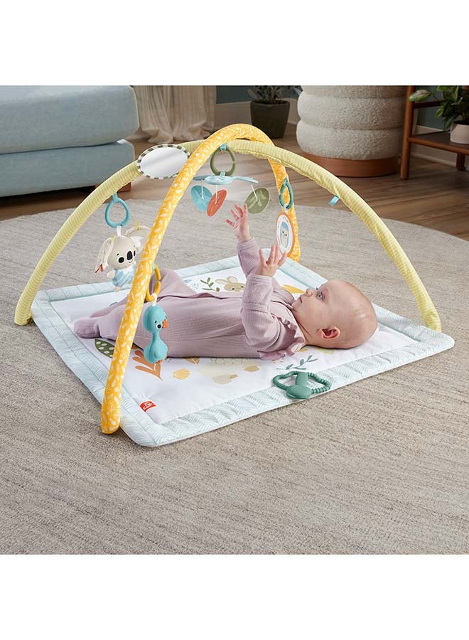 Fisher-Price سجادة لعب الأطفال ببساطة الحواس صالة رياضية للمواليد مع موبايل وألعاب حسية للعب التطوري للأعمار من 0+ أشهر - Image 2