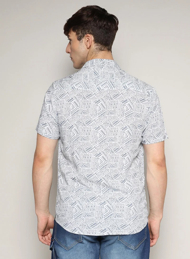 Campus Sutra Men's Ivory White:Prussian Blue Spiral Block Shirt