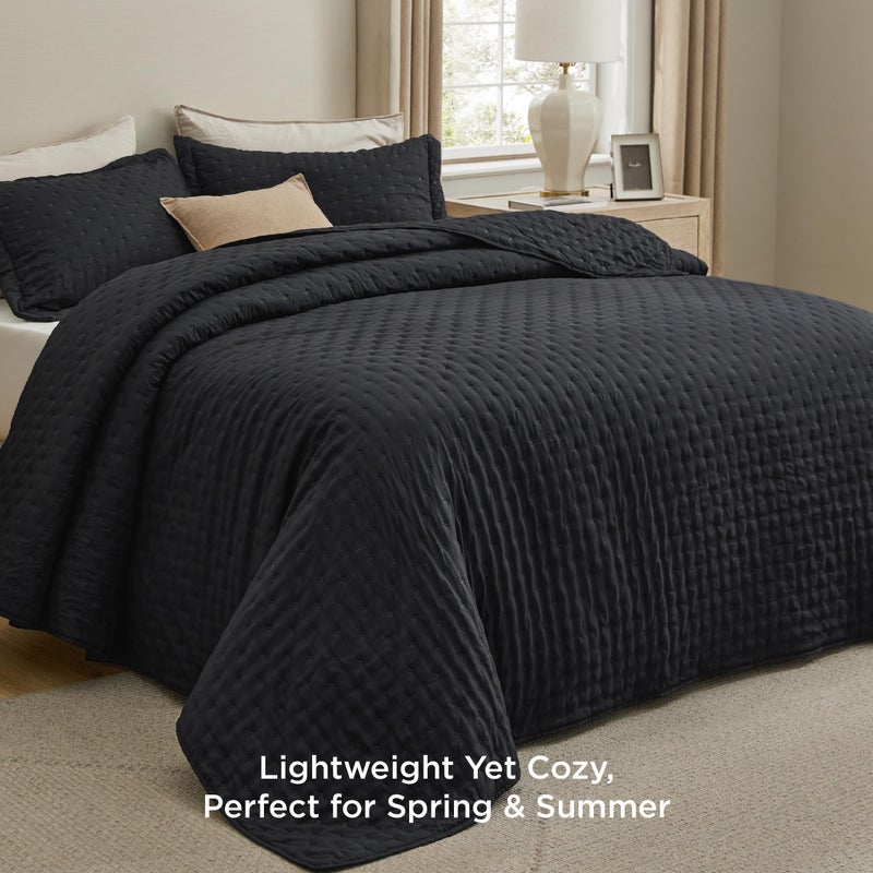 Bedsure Quilts Queen Size - Ultra Soft Queen Quilt Bedding for Modern Bedroom Decor, Lightweight All-Season Comforter, Black Bedspread Coverlet 90x96 Inch - Image 2