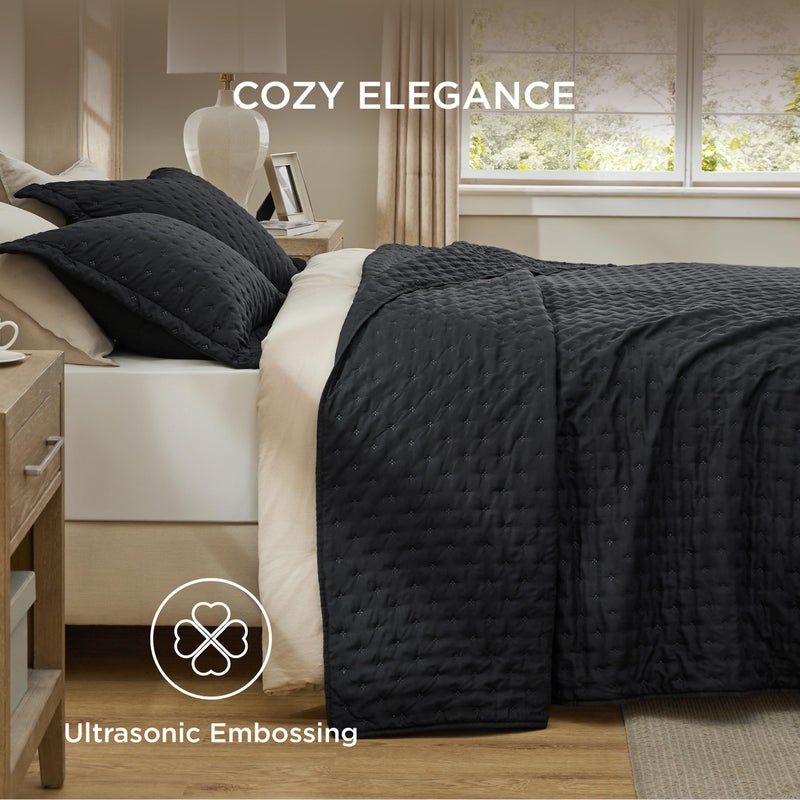 Bedsure Quilts Queen Size - Ultra Soft Queen Quilt Bedding for Modern Bedroom Decor, Lightweight All-Season Comforter, Black Bedspread Coverlet 90x96 Inch - Image 4