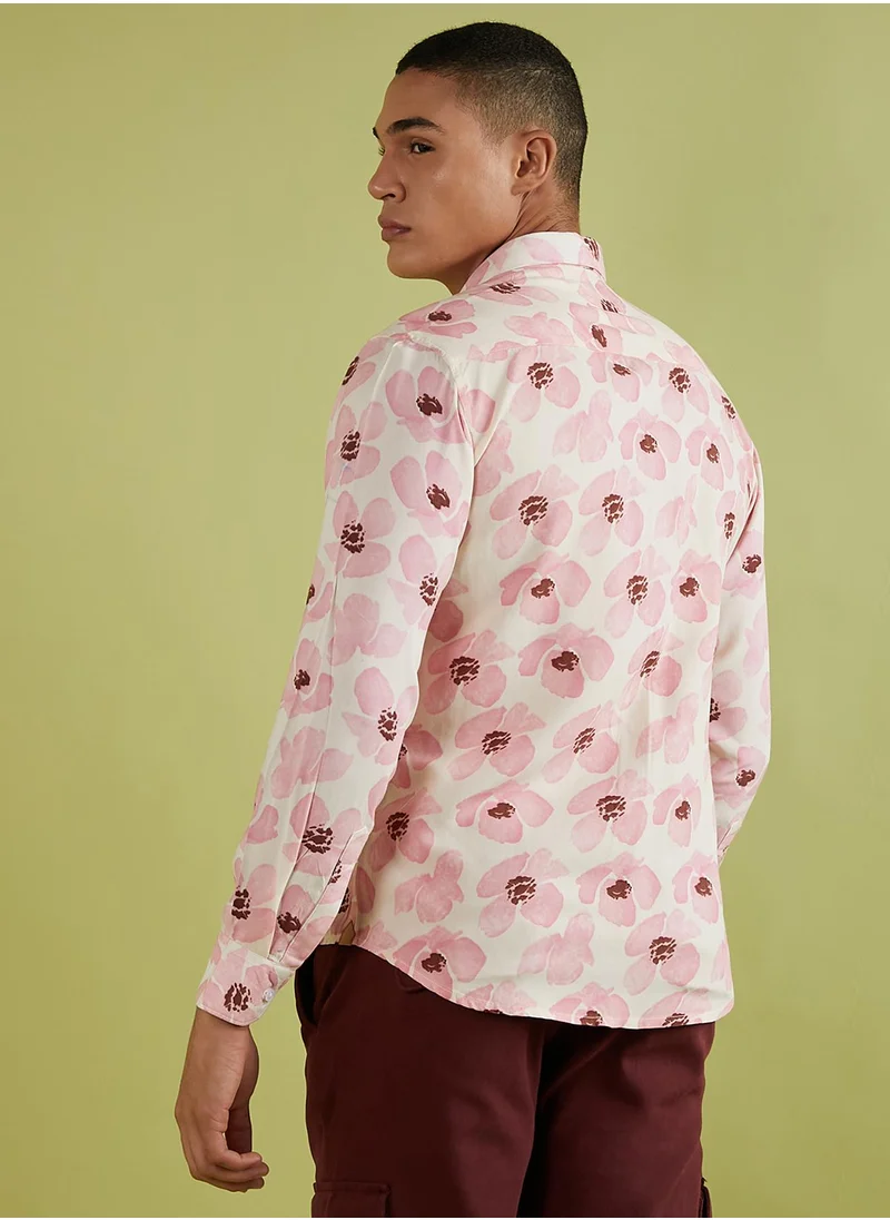 Campus Sutra Men's Light Pink Flower Petals Shirt