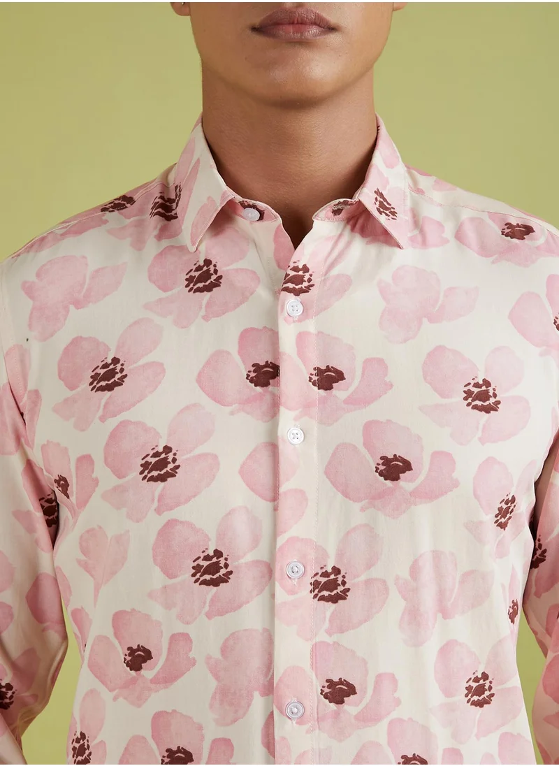 Campus Sutra Men's Light Pink Flower Petals Shirt