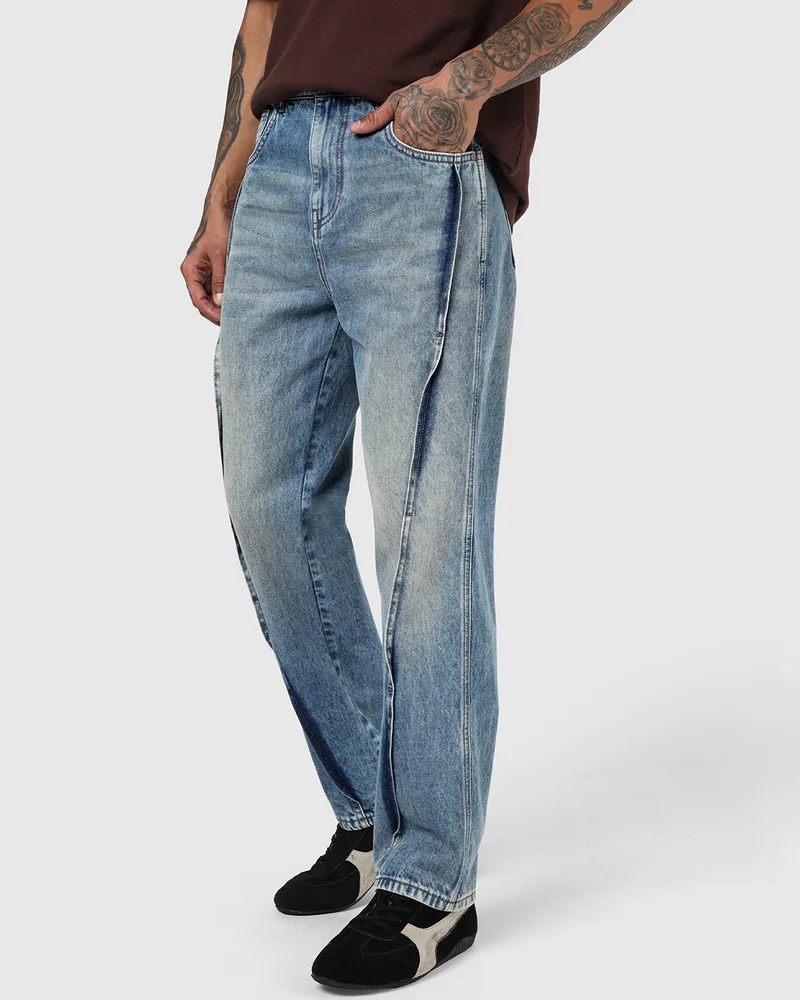 بيواكوف Men's Indigo Blue Washed Straight Fit Mid-Rise Jeans
