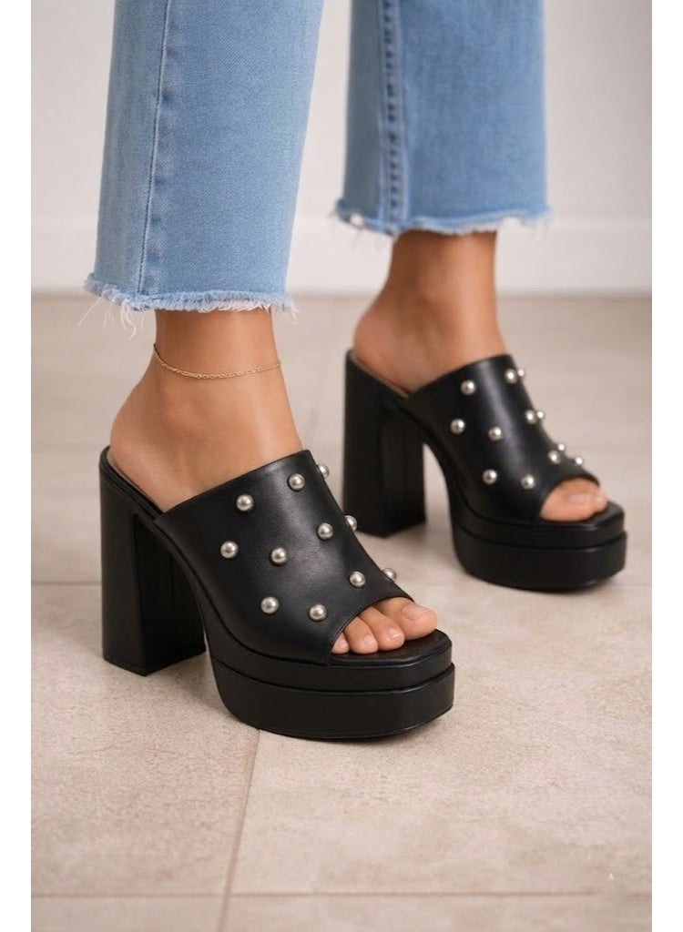 لايف ستيلاش  حذاء نسائي بكعب عالٍ من الجلد مرصع X-15 - أسود - Image 1