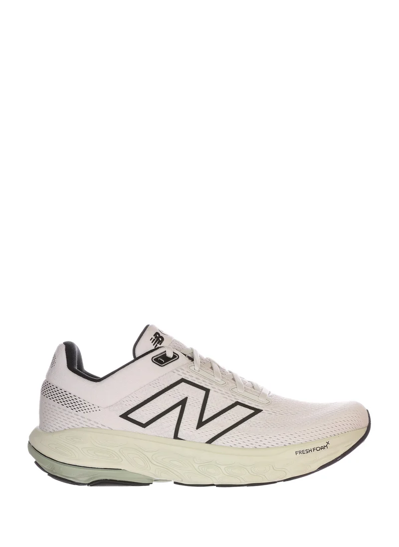 New Balance 860