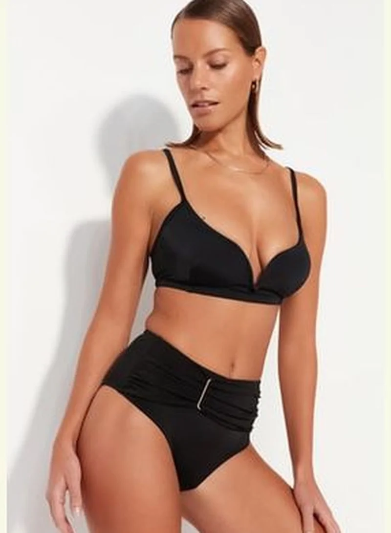 trendyol Black Accessorized High Waist Bikini Bottoms With Regular Legs TBESS23BA00197