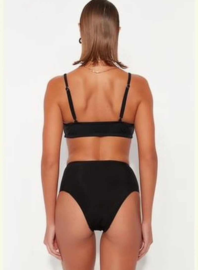 trendyol Black Accessorized High Waist Bikini Bottoms With Regular Legs TBESS23BA00197