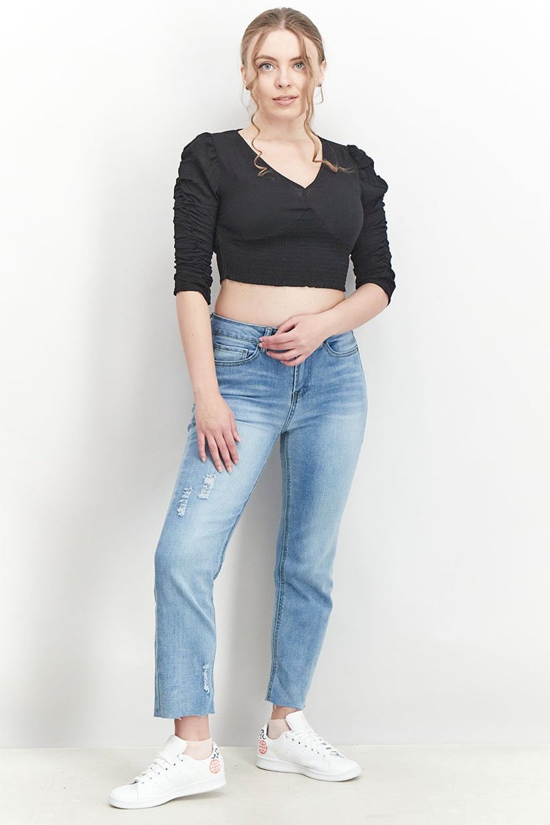 Cropp بلوزة نسائية بأكمام طويلة وفتحة عنق على شكل V، سوداء - Image 4