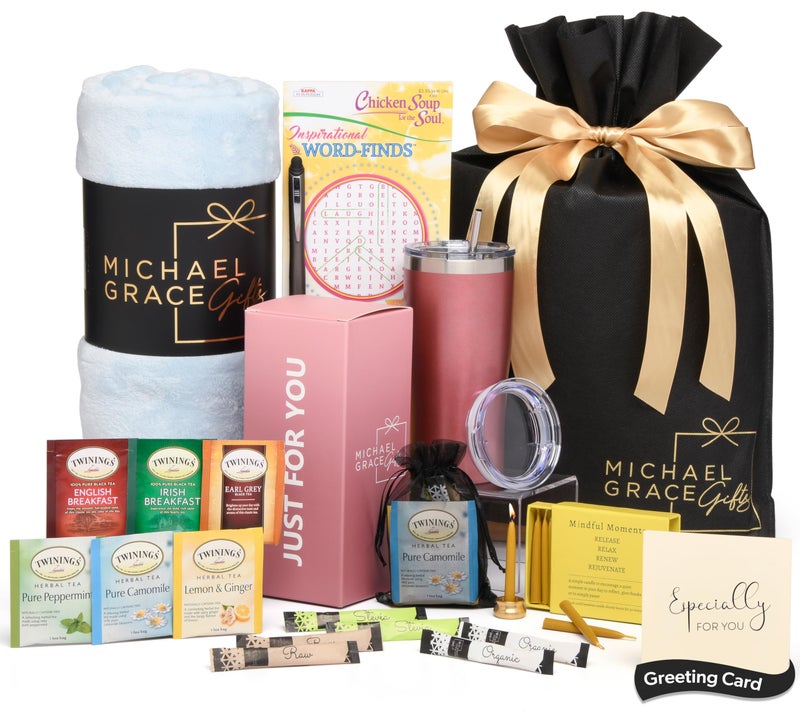 Michael Grace Gifts مجموعة هدايا مثالية للنساء أو الرجال تتضمن بطانية فاخرة وكوب احتفاظ بالحرارة وشموع تأمل وصلاة وألغاز كلمات ملهمة بعد الجراحة حزمة رعاية تفكر فيك