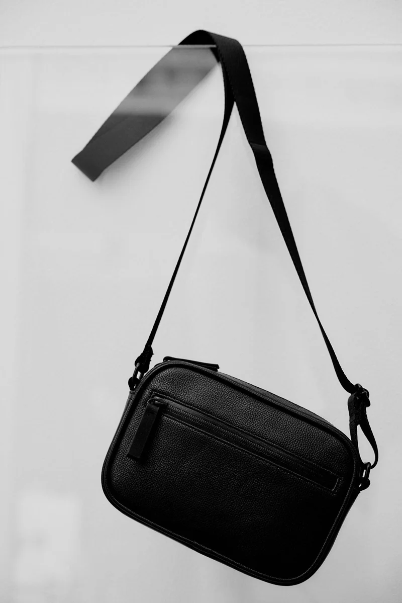 اتش اند ام جاكيت خفيف من التويل بقصّة عادية