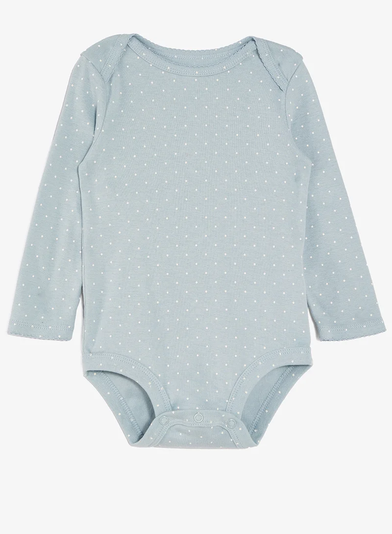 كارترز طقم كارديجان للأطفال حديثي الولادة من  قطع