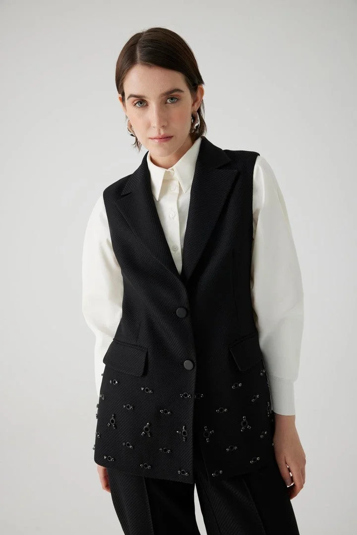 EXQUISE Embroidered Black Vest