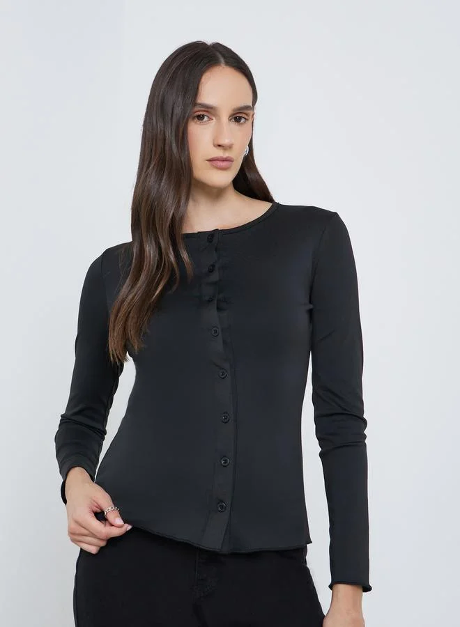 ستايلي بلوزة محبوكة بأكمام طويلة