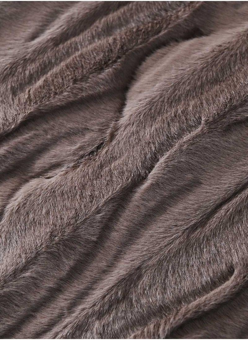 Family Bed Quilt set Spanish fur 2 pieces size 180 x 240 cm model 1622 from Family Bed  - Image 3