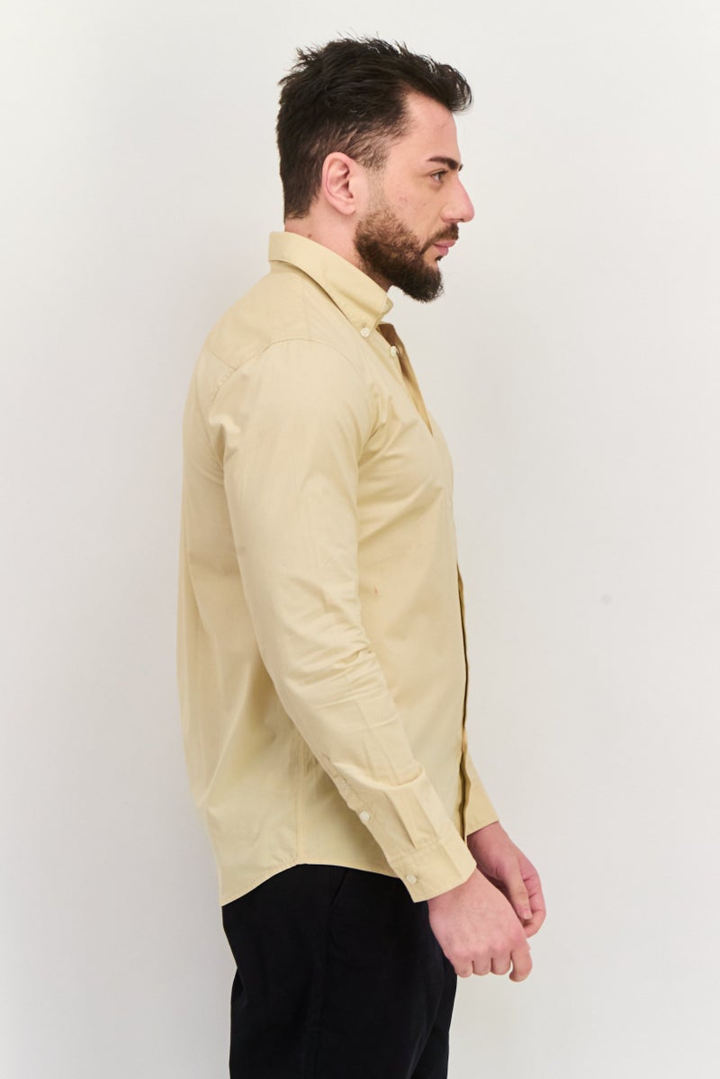 ESPRIT قميص رجالي عادي مزين بشعار بأكمام طويلة، بيج فاتح - Image 3