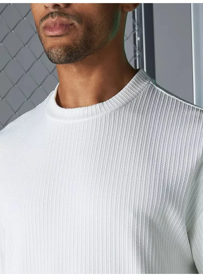 Maniac Mens Solid Round Neck 3/4th Sleeve White Seersucker CottonBlend Oversized T-Shirt
