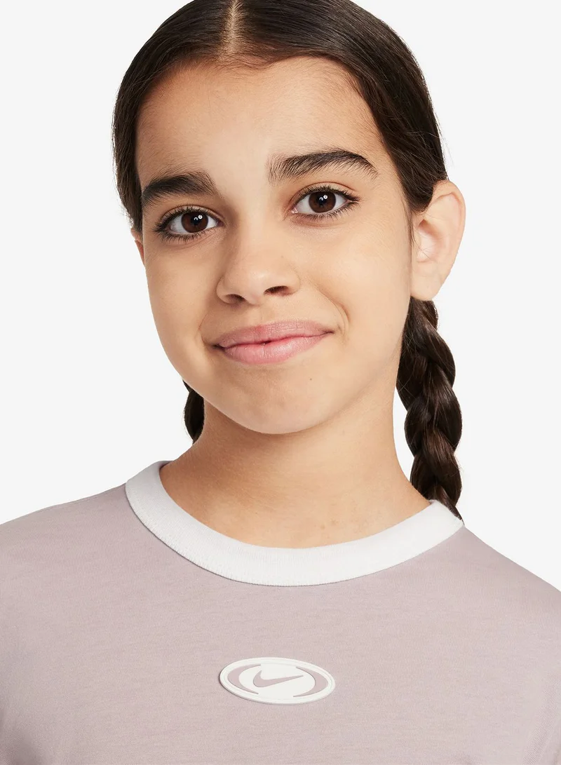 نايكي تيشيرت جرافيك نجمة Y2K من Nike