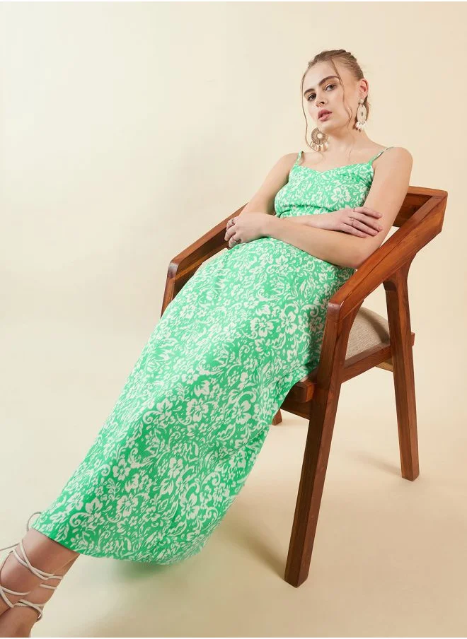 مرفوعة Women Flared Casual Floral Print Maxi Dress