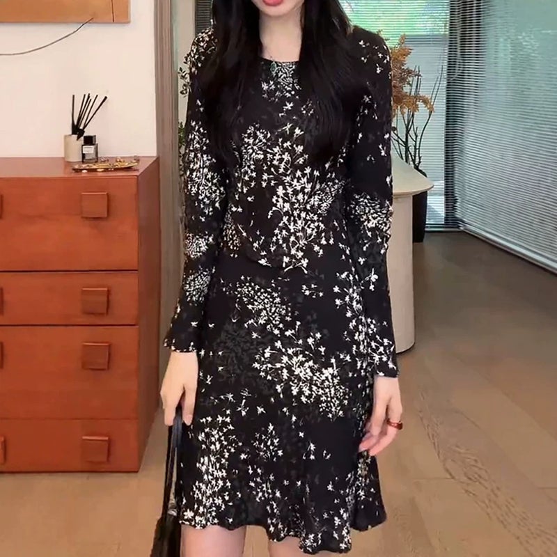 Women's 2026 Summer Black Floral Long Sleeve Round Neck Midi Dress - Image 3