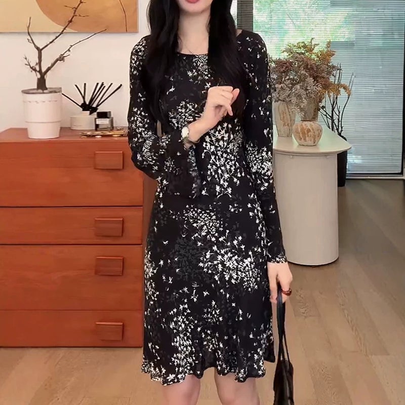 Women's 2026 Summer Black Floral Long Sleeve Round Neck Midi Dress - Image 2