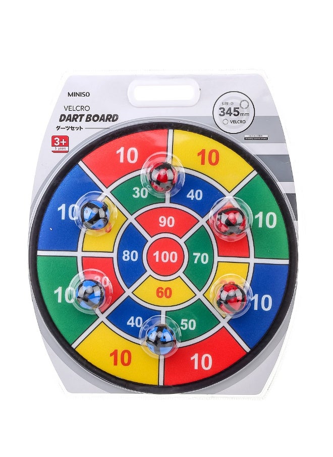 Miniso Have fun with friends and family while playing darts with this classic dart board. 