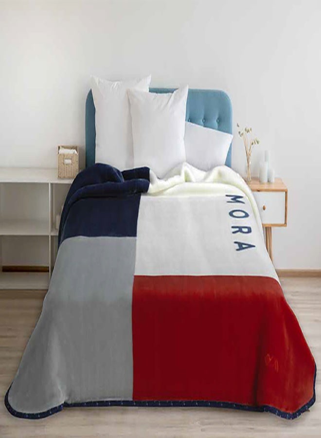 Mora spain Mora First Class blanket - fabric: 85% acrylic 15% polyester - country of origin is Spain. - Image 1