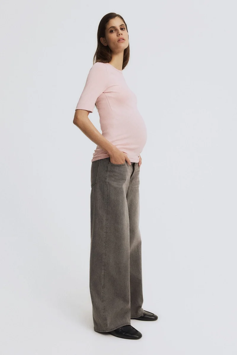 H&M MAMA Fitted T-shirt