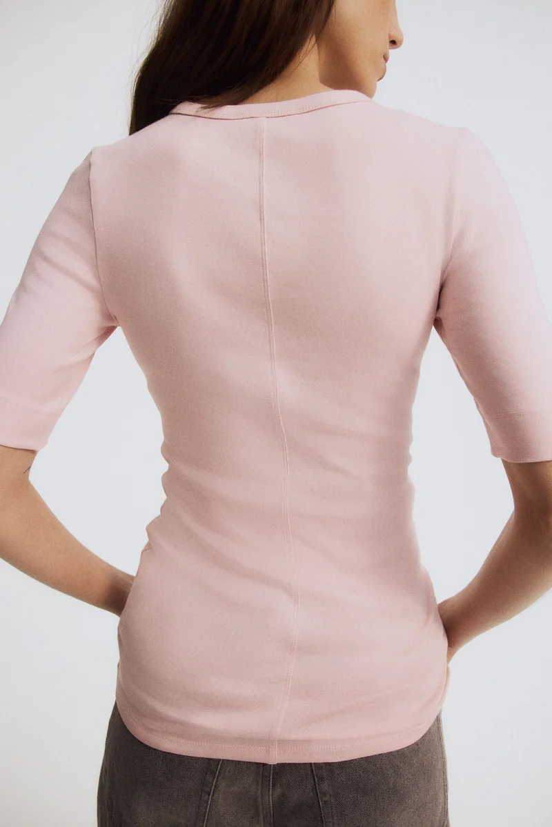 H&M MAMA Fitted T-shirt