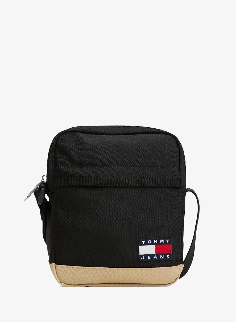 TOMMY JEANS Essential Daily Reporter Bag