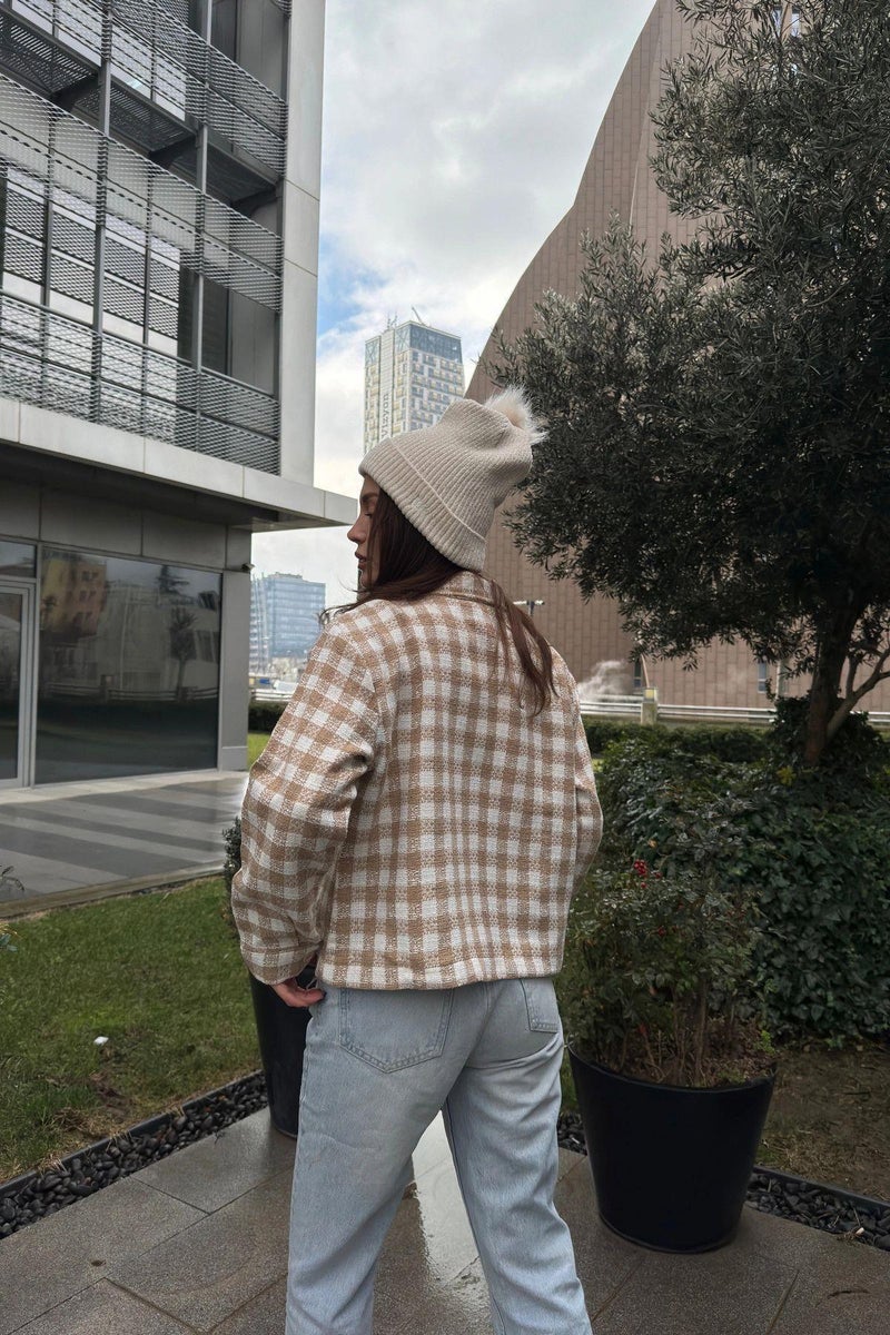 Weshaya جاكيت نسائي من المنك - Image 2