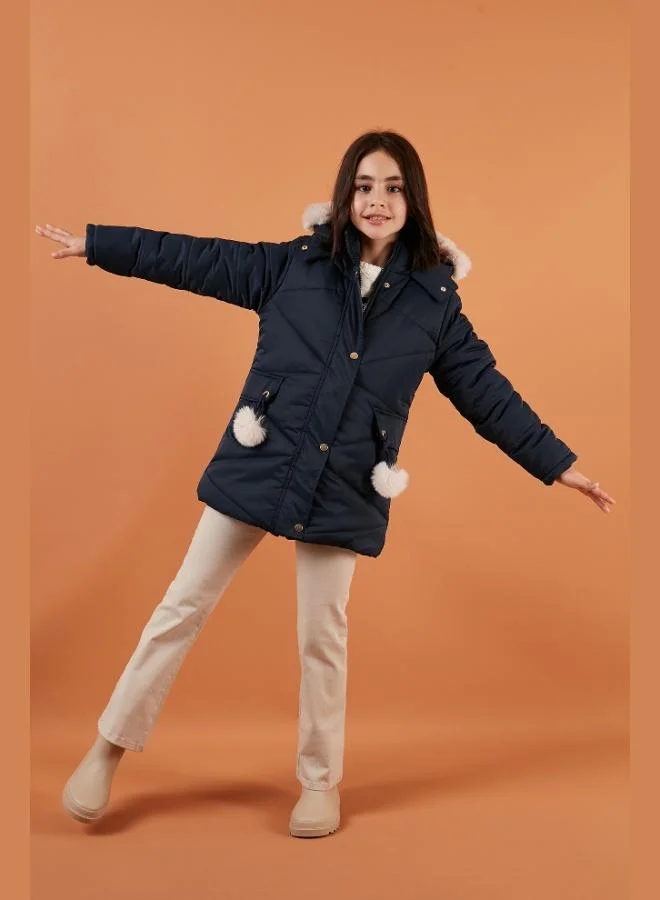 ليلا معطف منتفخ بغطاء رأس مبطن بالقطيفة للبنات