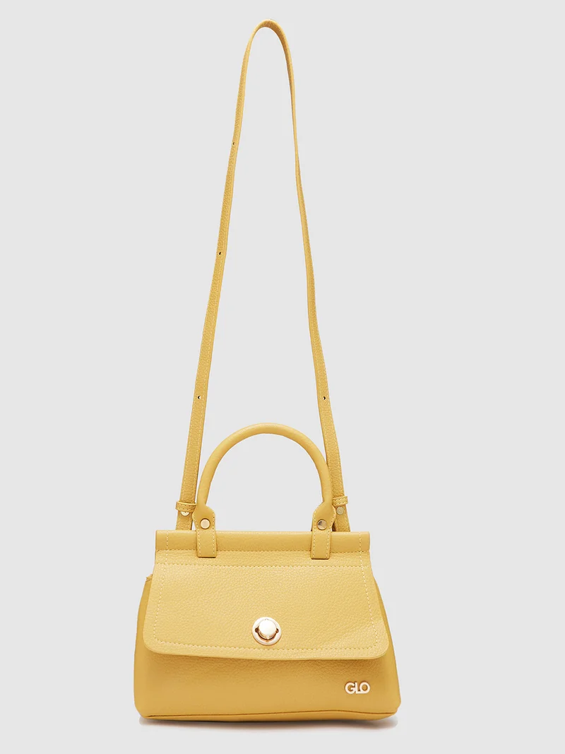 جلو باص حقيبة يد نسائية جلوبس باللون الخردلي بتصميم بارز للاستخدام اليومي