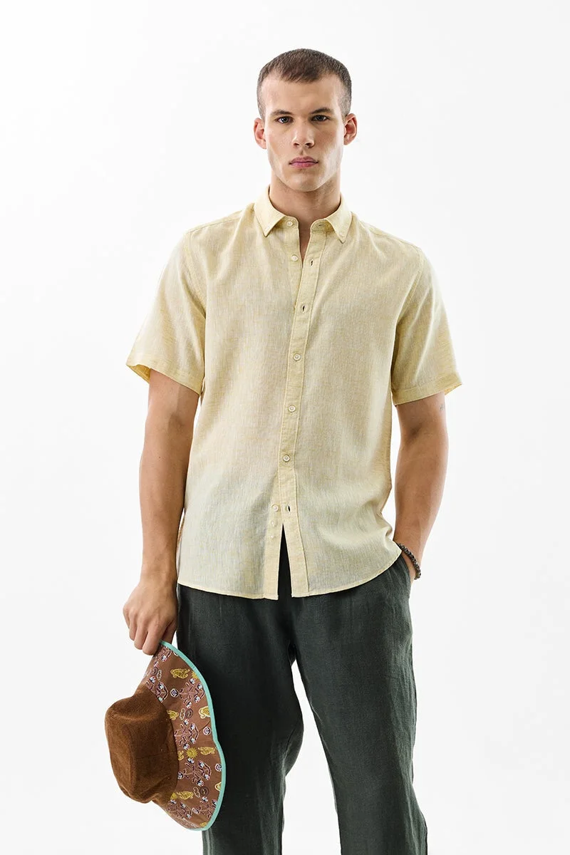 سنيتش Yellow Solid Half Sleeve Slim Fit Shirt