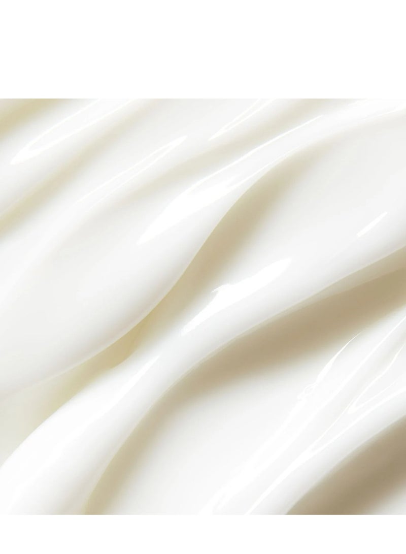 ST.TROPEZ ST. TROPEZ Gradual Tan Watermelon Daily Firming Lotion 200ml - Image 2