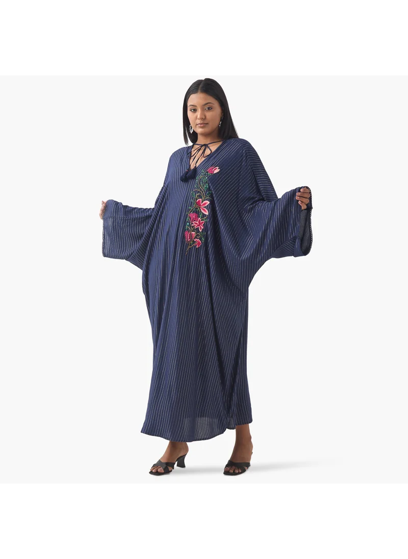  أولا بوبكن Plus Size Ulla Popken Floral Embellished Kaftan Dress with Tie-Up Neck