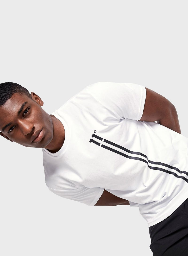 11_ديجريز تيشيرت مزين بخطوط - Image 3