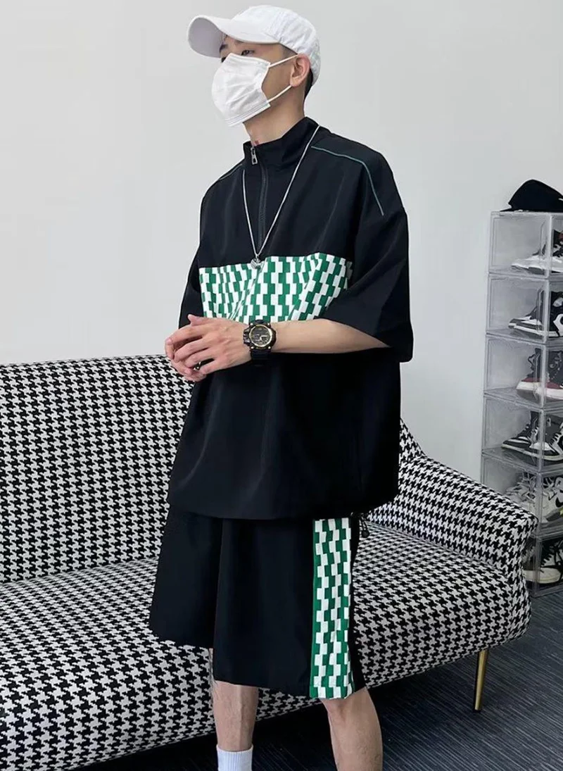 YUNIQEE Black Printed High Neck T-Shirt With Short