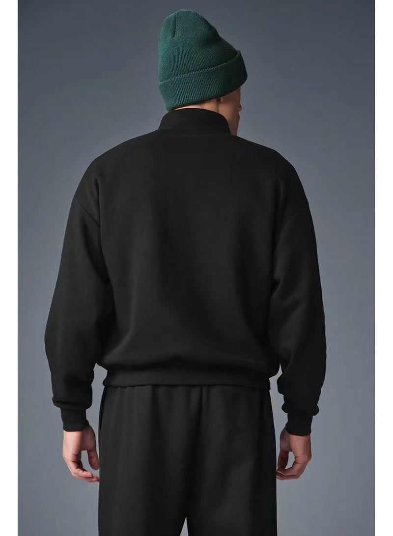 alo Unisex Solid-Color Minimalist Half-Zip Sweatshirt - Image 5